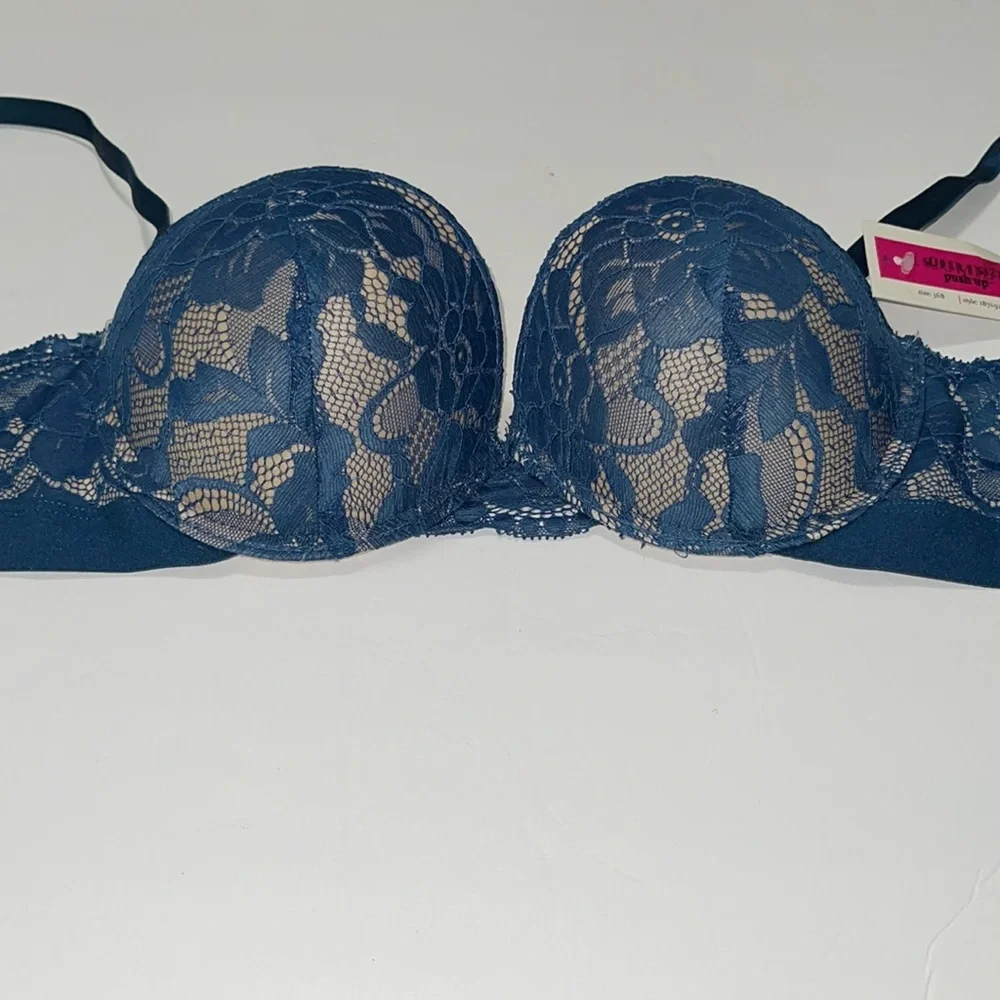 Super Push Up Extreme Padded Maximum Lift Lace Multi-way Strapless Bra. NWT